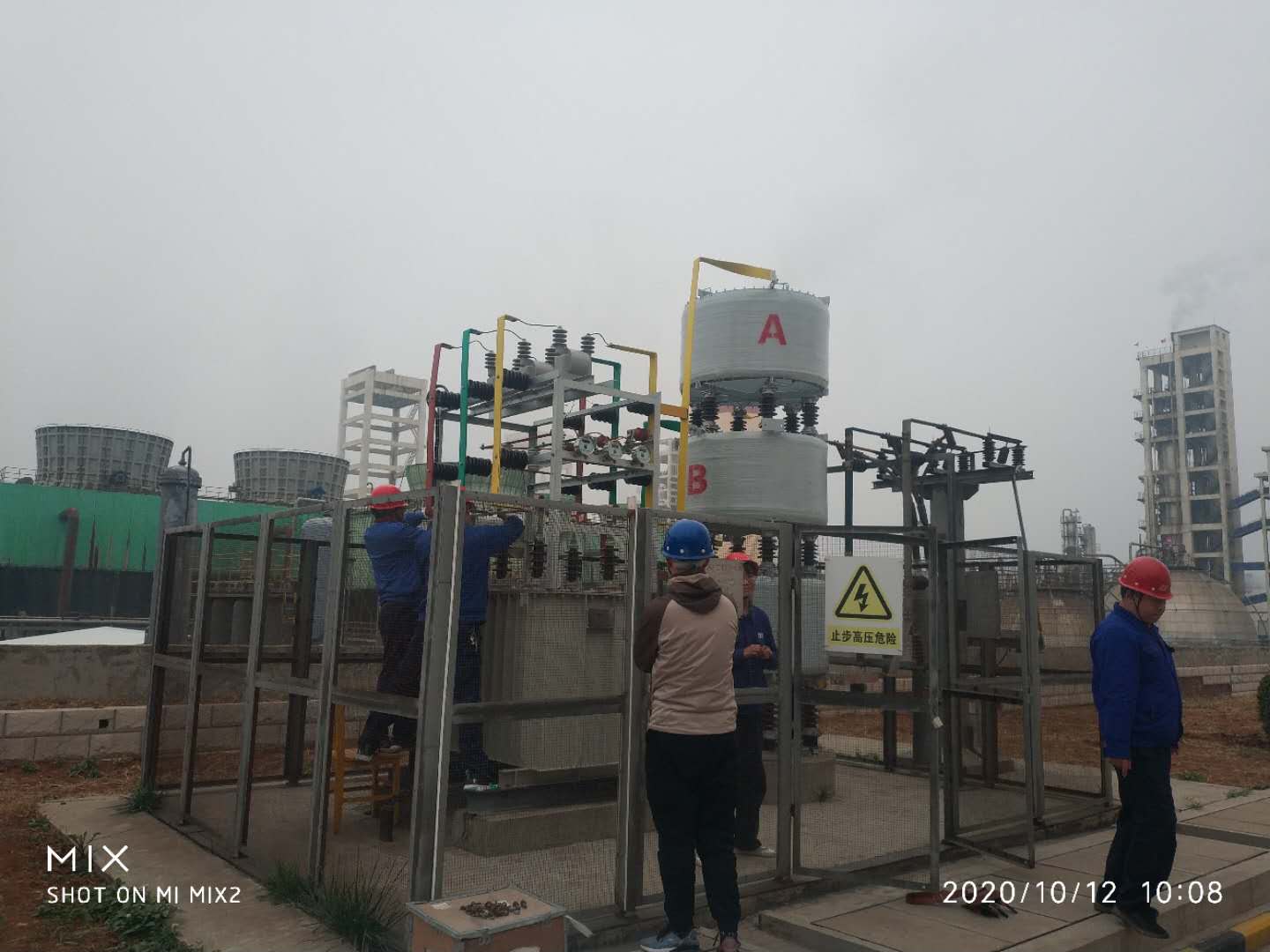 西安西容集合式电容器.jpg